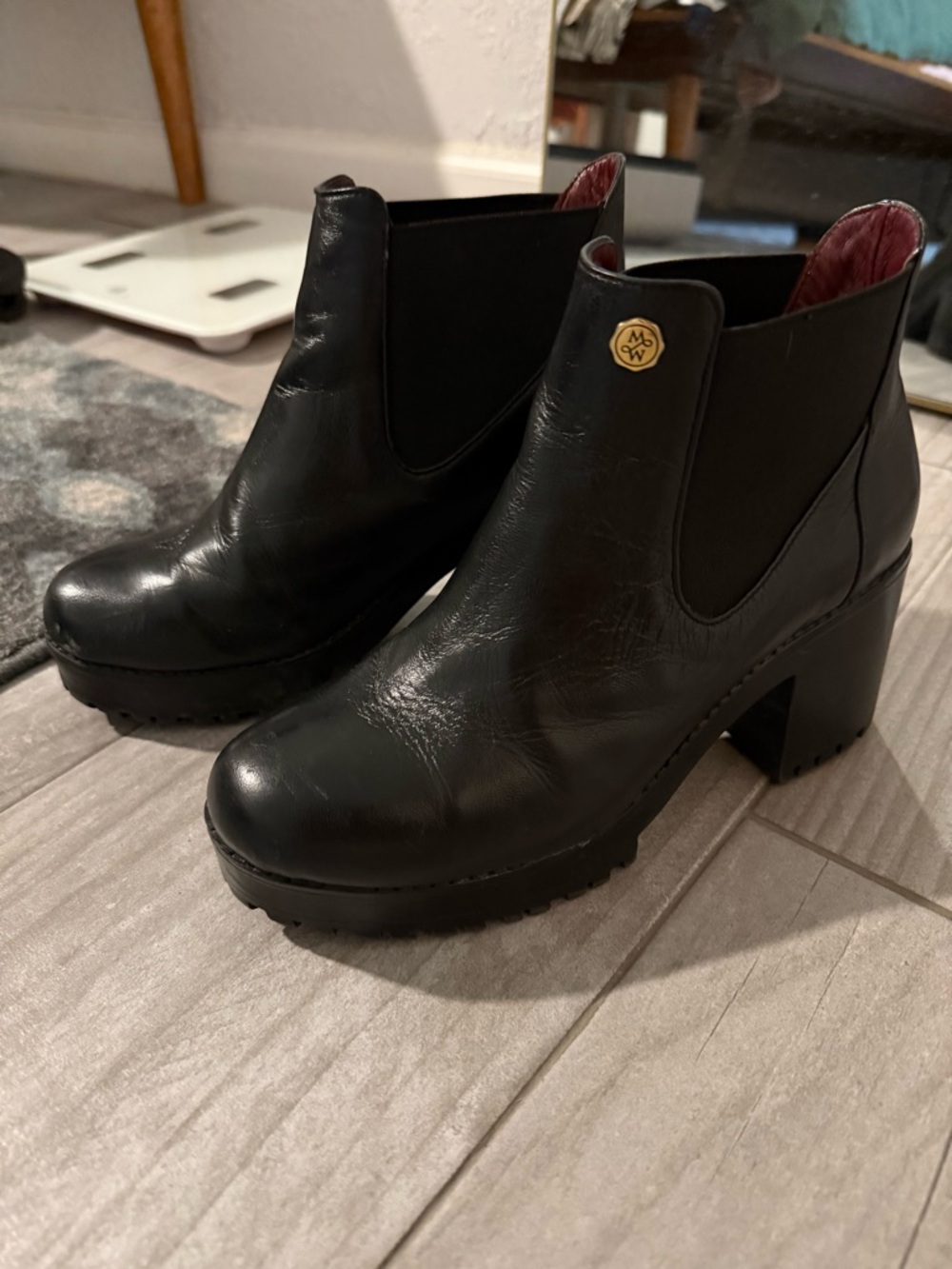 Black Women's Chelsea Block Heel Leather Boot